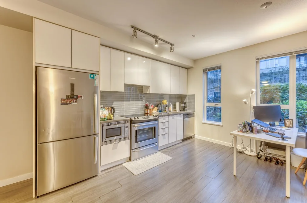 201 9877 UNIVERSITY CRESCENT, Burnaby BC V5A 0E5, Burnaby BC — Residential for Sale - Photo 4