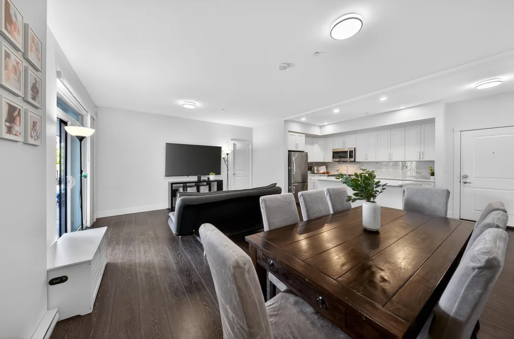 201 9983 E BARNSTON DRIVE STREET, Surrey BC V4N 6T3, Surrey BC — Residential for Sale - Photo 4