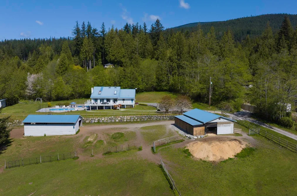 2010 RANCH ROAD, Roberts Creek BC V0N 2W5, Roberts Creek BC — Residential for Sale - Photo 5