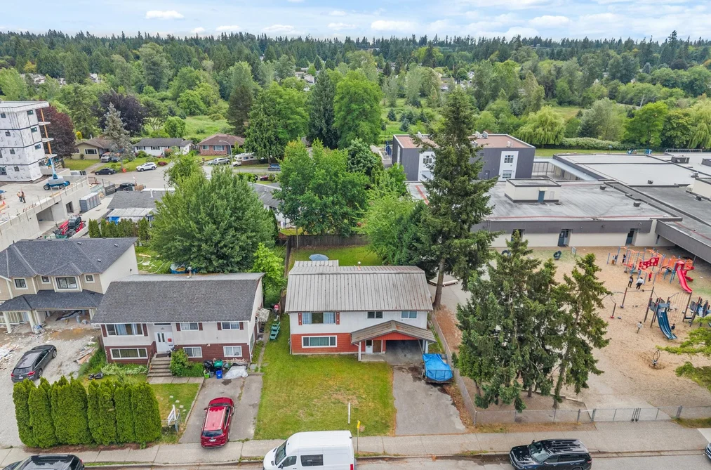 20106 53 AVENUE, Langley BC V3A 3T9, Langley BC — Residential for Sale — Photo 4 of 38
