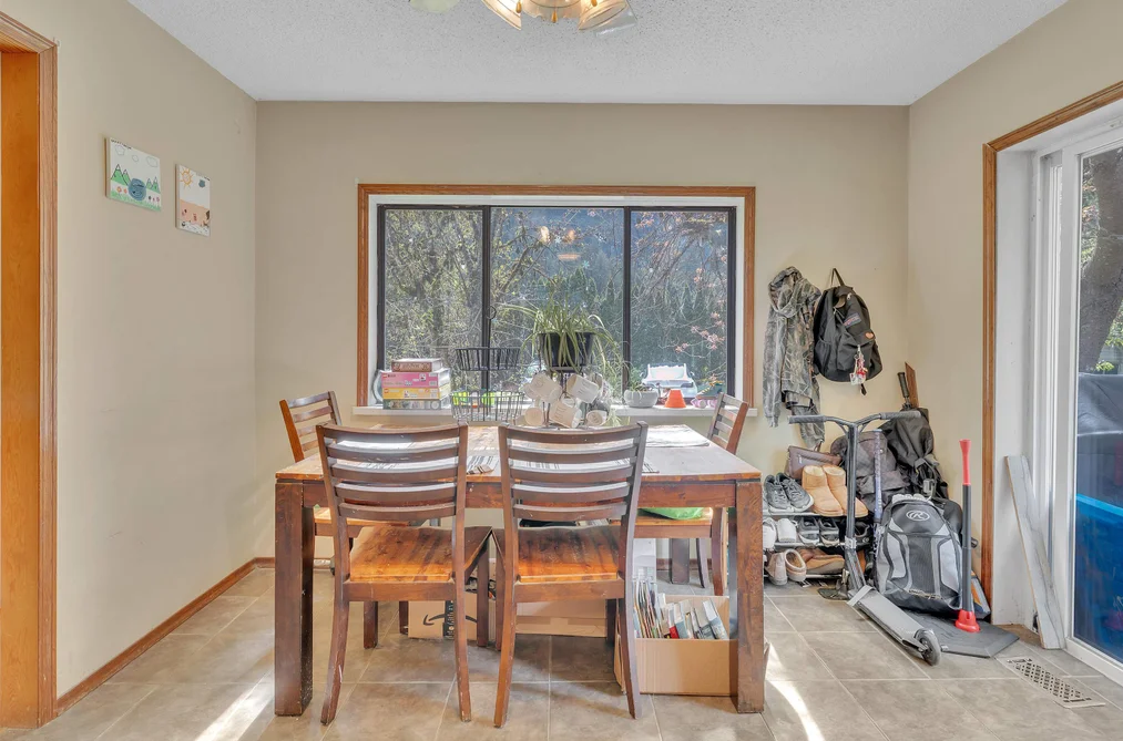 20107 BEACON ROAD, Hope BC V0X 1L0, Hope BC — Residential for Sale - Photo 5