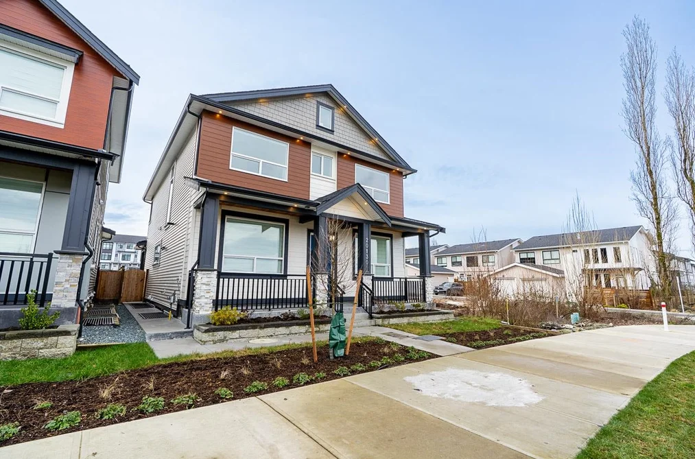 20130 82 AVENUE, Langley BC V2Y 2A8, Langley BC — Residential for Sale - Photo 2