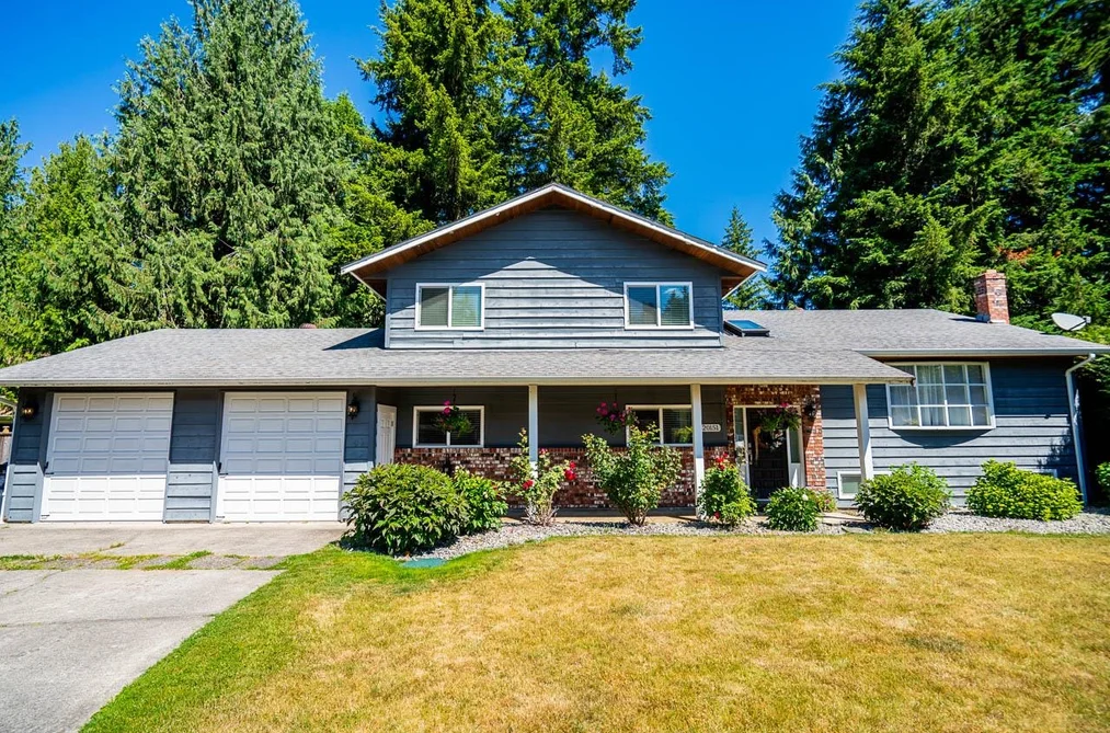 20151 37 AVENUE, Langley BC V3A 7K5, Langley BC — Residential for Sale — Photo 2 of 40