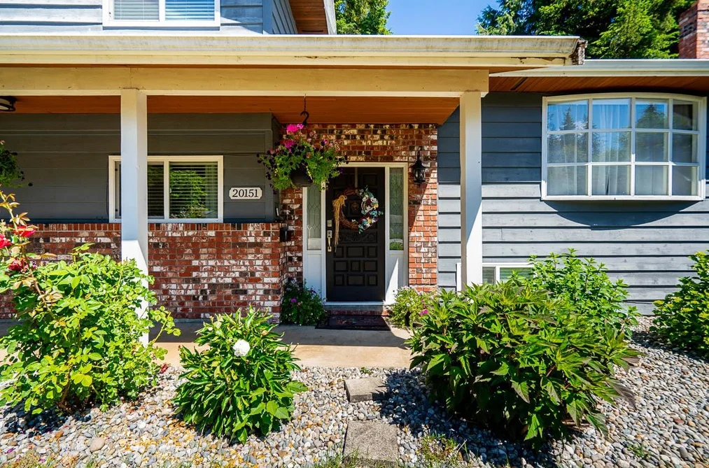 20151 37 AVENUE, Langley BC V3A 7K5, Langley BC — Residential for Sale — Photo 4 of 40