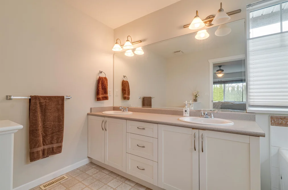 20199 70A AVENUE, Langley BC V2Y 2Y6, Langley BC — Residential for Sale - Photo 5