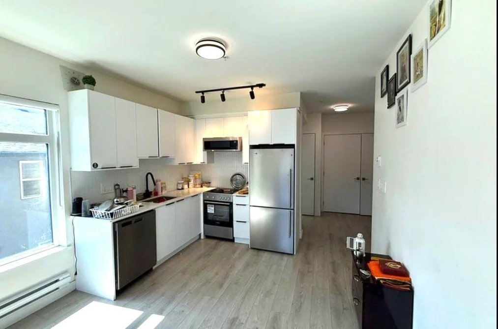 202 10616 132 STREET, Surrey BC V3T 0T3, Surrey BC — Residential for Sale - Photo 2