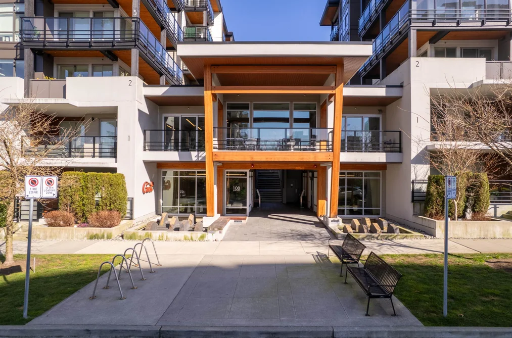 Condo for sale at 202 108 E 8th Street North Vancouver British Columbia - MLS: R3096514