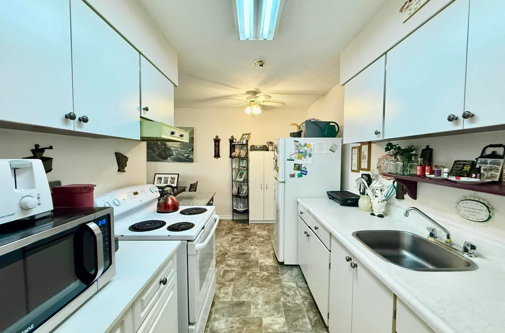 202 11816 88 AVENUE, Delta BC V4C 3C5, Delta BC — Residential for Sale - Photo 2