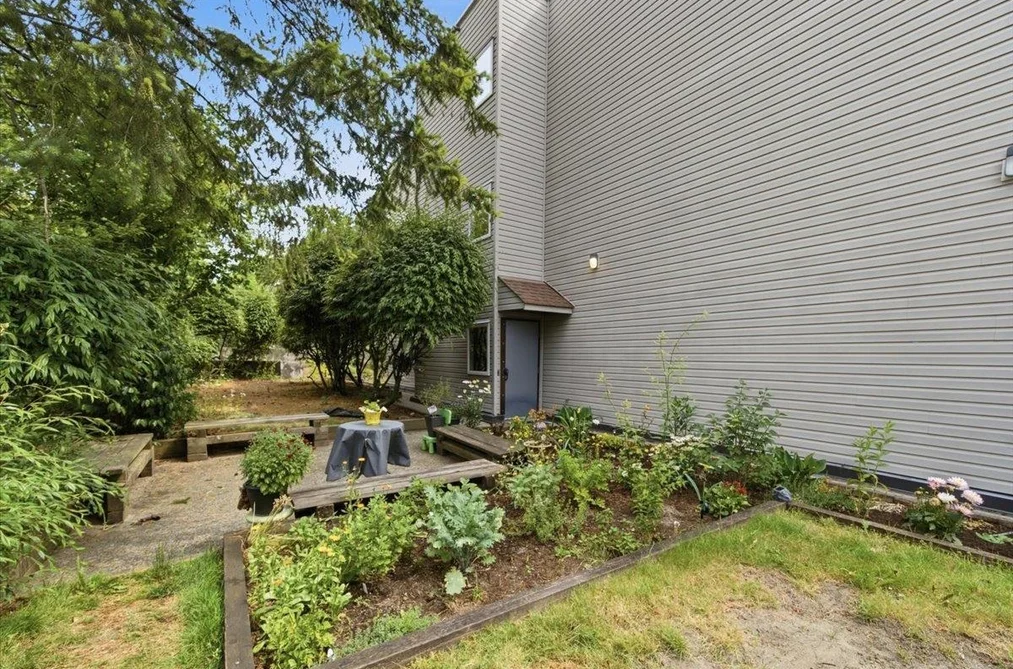 202 1209 HOWIE AVENUE, Coquitlam BC V3J 1T9, Coquitlam BC — Residential for Sale — Photo 29 of 30