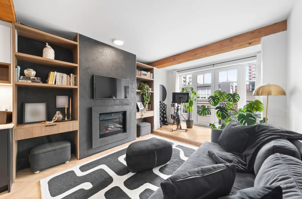 Condo for sale at 202 1275 Hamilton Street Vancouver British Columbia - MLS: R3110999
