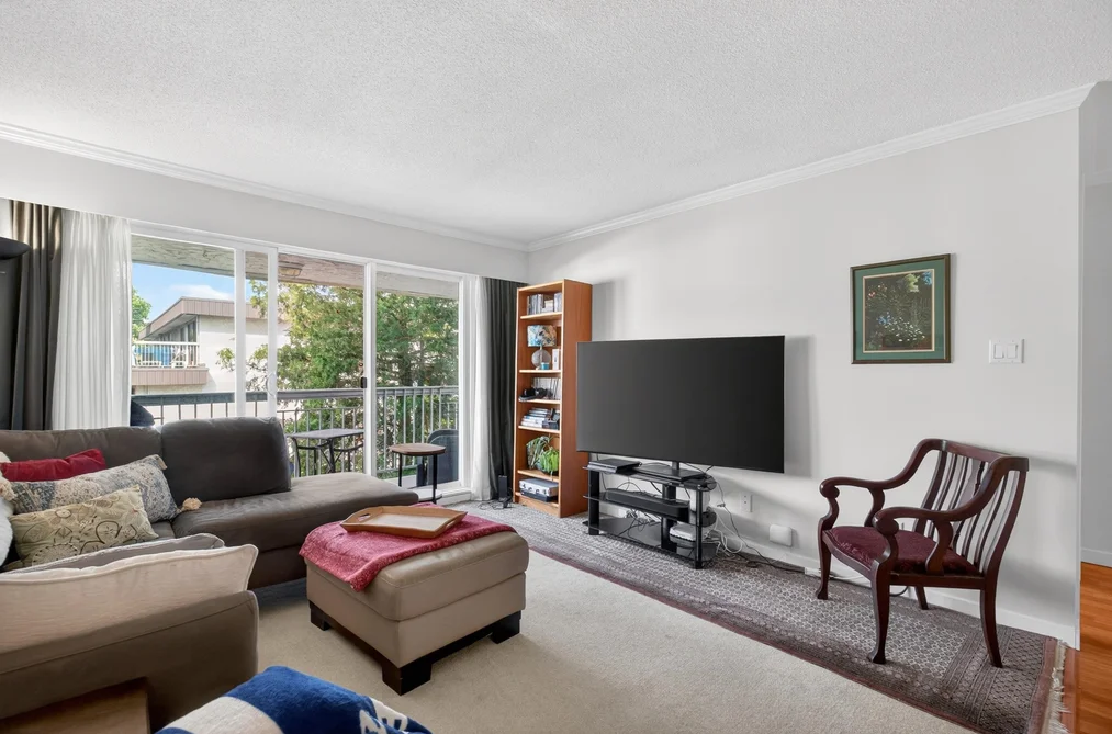202 1331 FIR STREET, White Rock BC V4B 4B3, White Rock BC — Residential for Sale - Photo 4