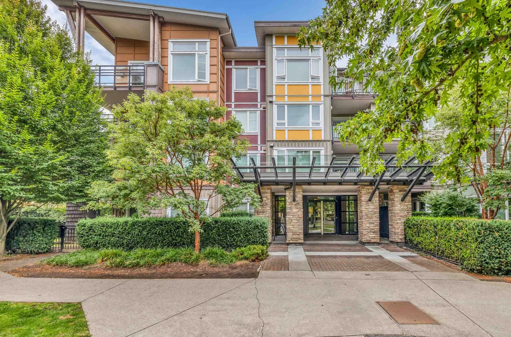 Condo for sale at 202 13740 75a Avenue Surrey British Columbia - MLS: R3085001