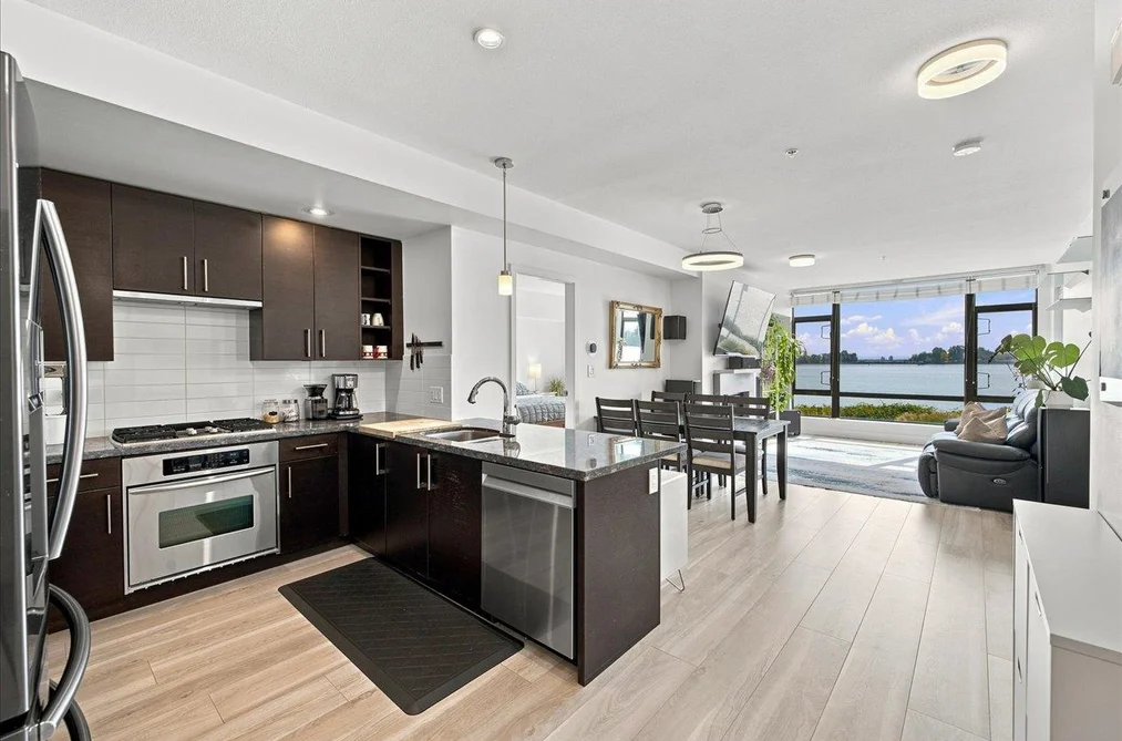Condo for sale at 202 14200 Riverport Way Richmond British Columbia - MLS: R3165628