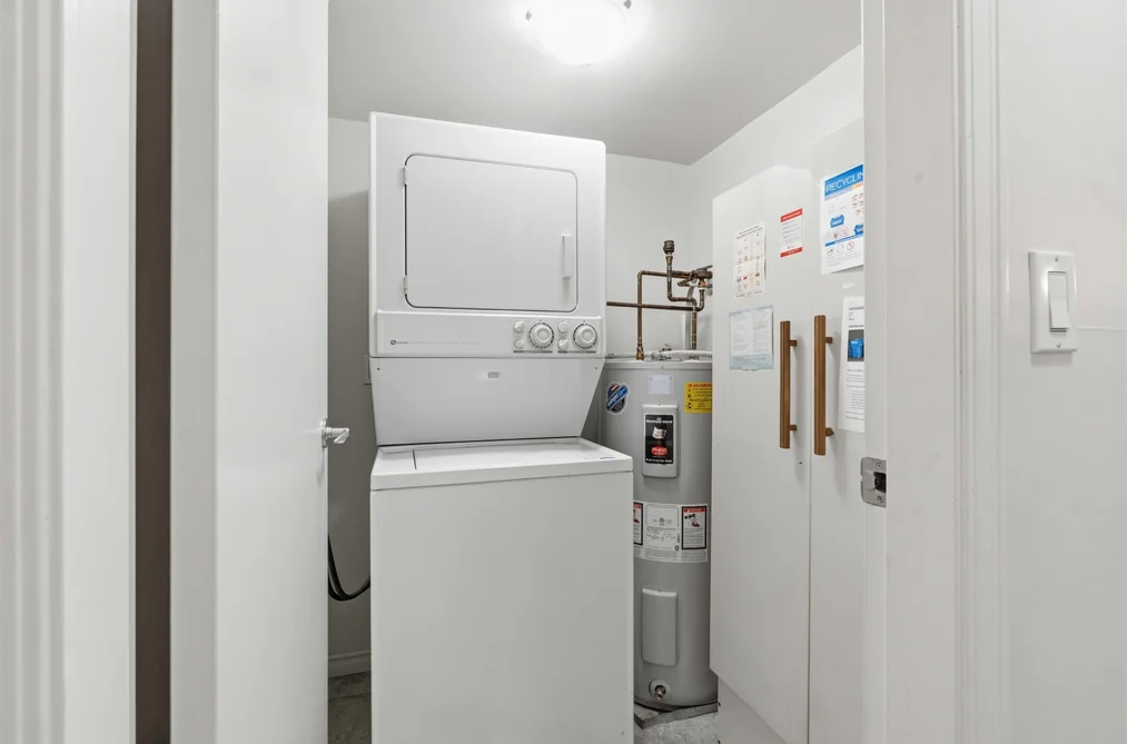 202 1476 W 10TH AVENUE, Vancouver, BC — Residential for Sale — Photo 17 of 27