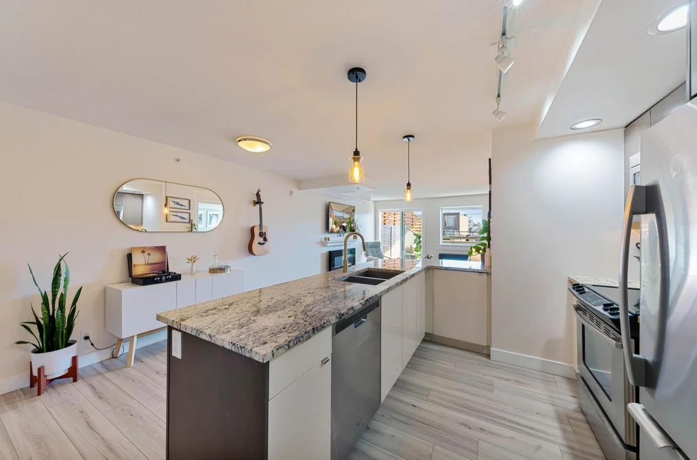 202 14955 VICTORIA AVENUE, White Rock BC V4B 1G2, White Rock BC — Residential for Sale - Photo 7
