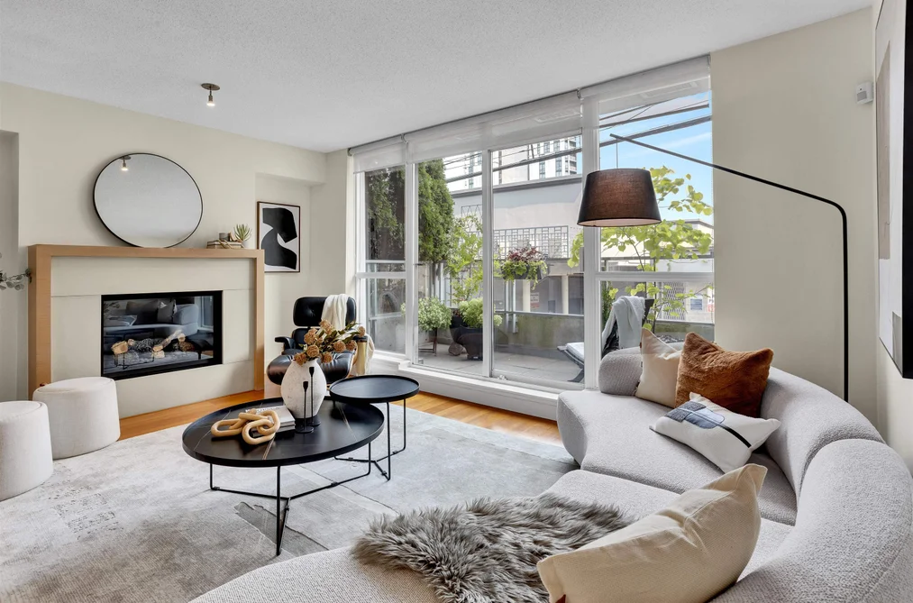 Condo for sale at 202 1530 W 8th Avenue Vancouver British Columbia - MLS: R3156696