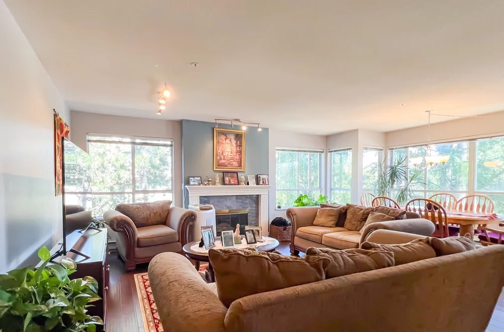 Condo for sale at 202 15375 17 Avenue Surrey British Columbia - MLS: R3147760