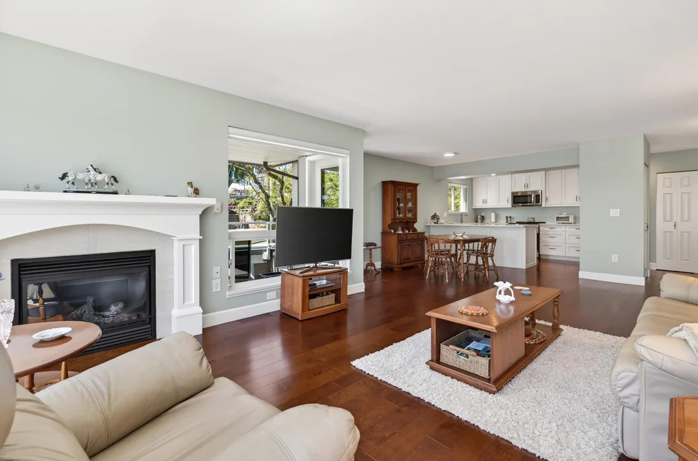 202 15717 MARINE DRIVE, White Rock BC V4B 1E4, White Rock BC — Residential for Sale — Photo 10 of 34