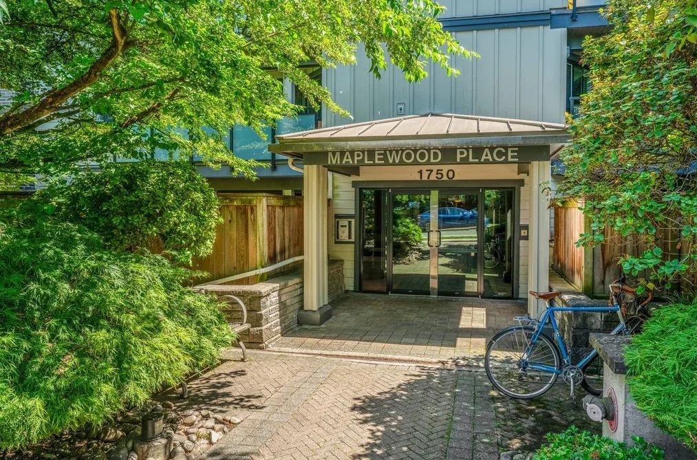 Condo for sale at 202 1750 Maple Street Vancouver British Columbia - MLS: R3152345