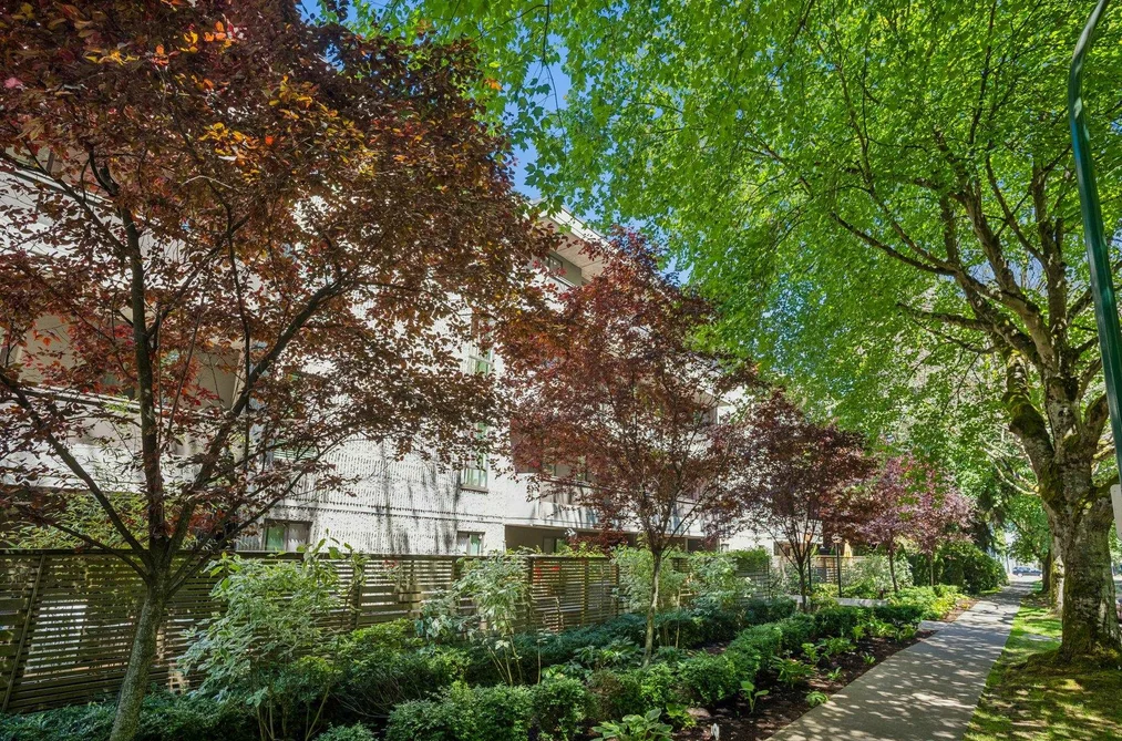 202 1867 WEST 3RD AVENUE, Vancouver BC V6J 1K9, Vancouver BC — Residential for Sale — Photo 4 of 31