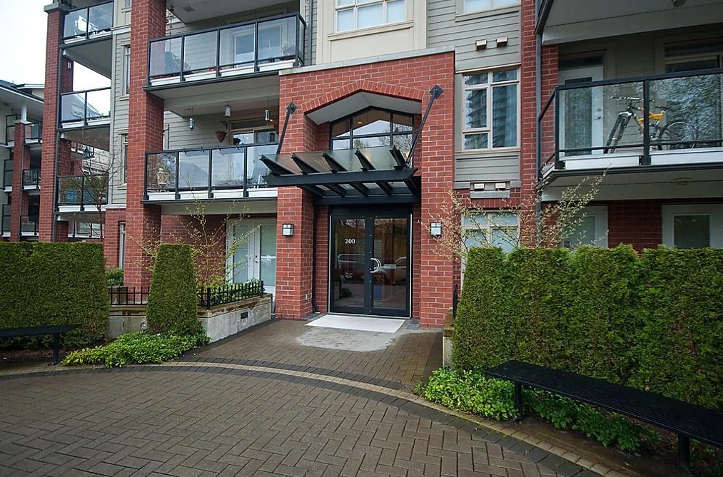 202 200 CAPILANO ROAD, Port Moody BC V3H 5N1, Port Moody BC — Residential for Sale - Photo 3