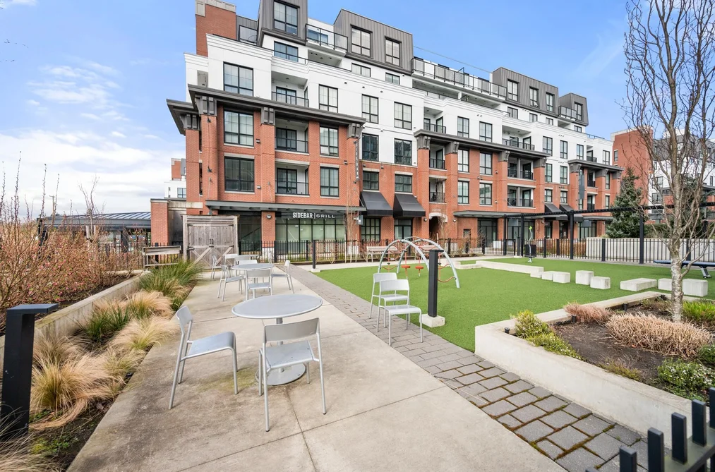 Condo for sale at 202 20052 83a Avenue Langley British Columbia - MLS: R3150311