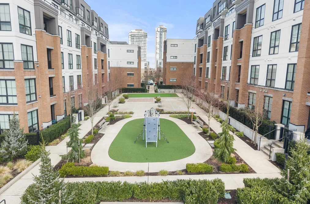 Condo for sale at 202 20052 83a Avenue Langley British Columbia - MLS: R3150311