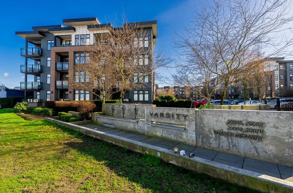 Condo for sale at 202 20078 Fraser Highway Langley British Columbia - MLS: R3103205