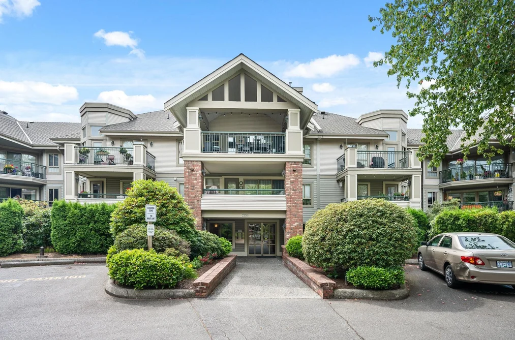 Condo for sale at 202 22015 48 Avenue Langley British Columbia - MLS: R3147788