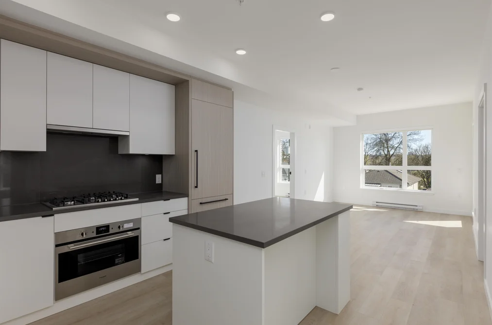 202 2268 E BROADWAY STREET, Vancouver BC V5N 0L2, Vancouver BC — Residential for Sale - Photo 2
