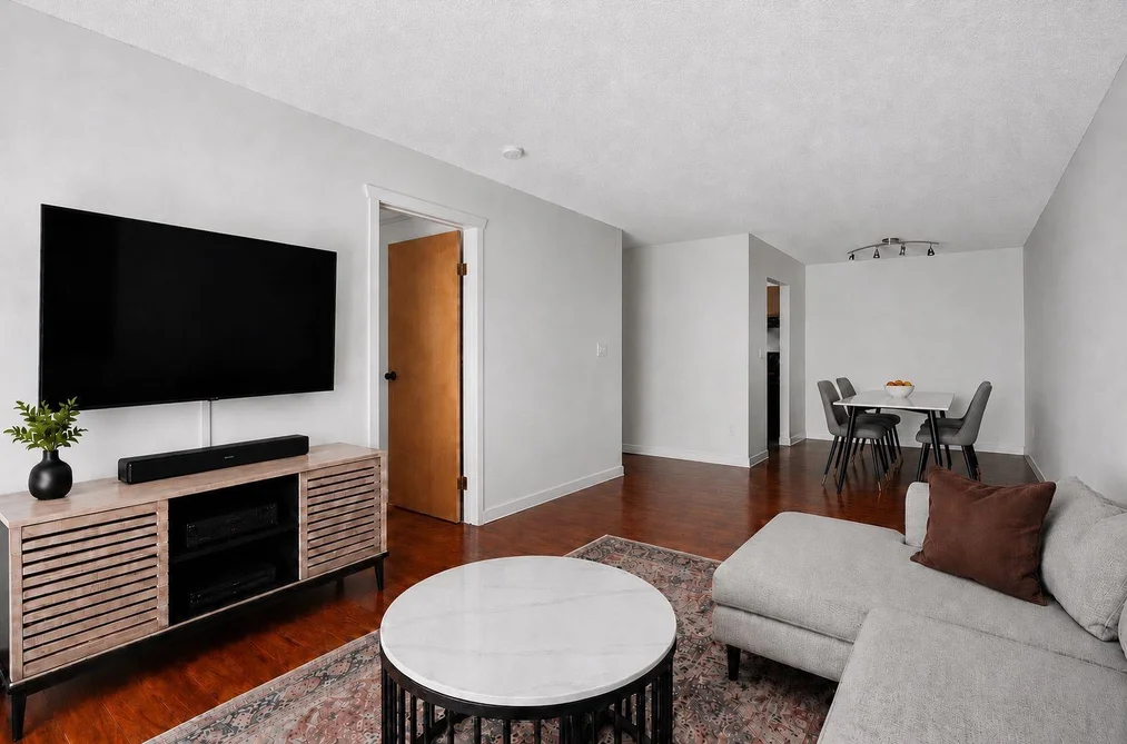 202 2328 OXFORD STREET, Vancouver BC V5L 1G3, Vancouver BC — Residential for Sale - Photo 2