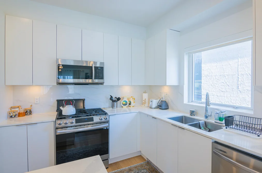 202 2331 KELLY AVENUE, Port Coquitlam BC V3C 1Y3, Port Coquitlam BC — Residential for Sale - Photo 3