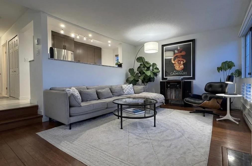 202 2440 HAYWOOD AVENUE, West Vancouver BC V7V 1Y1, West Vancouver BC — Residential for Sale - Photo 2