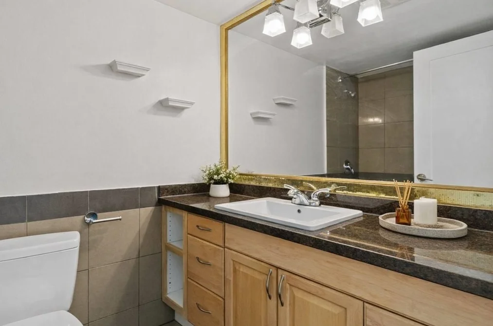 202 250 W 1ST STREET, North Vancouver BC V7M 1B4, North Vancouver BC — Residential for Sale - Photo 6