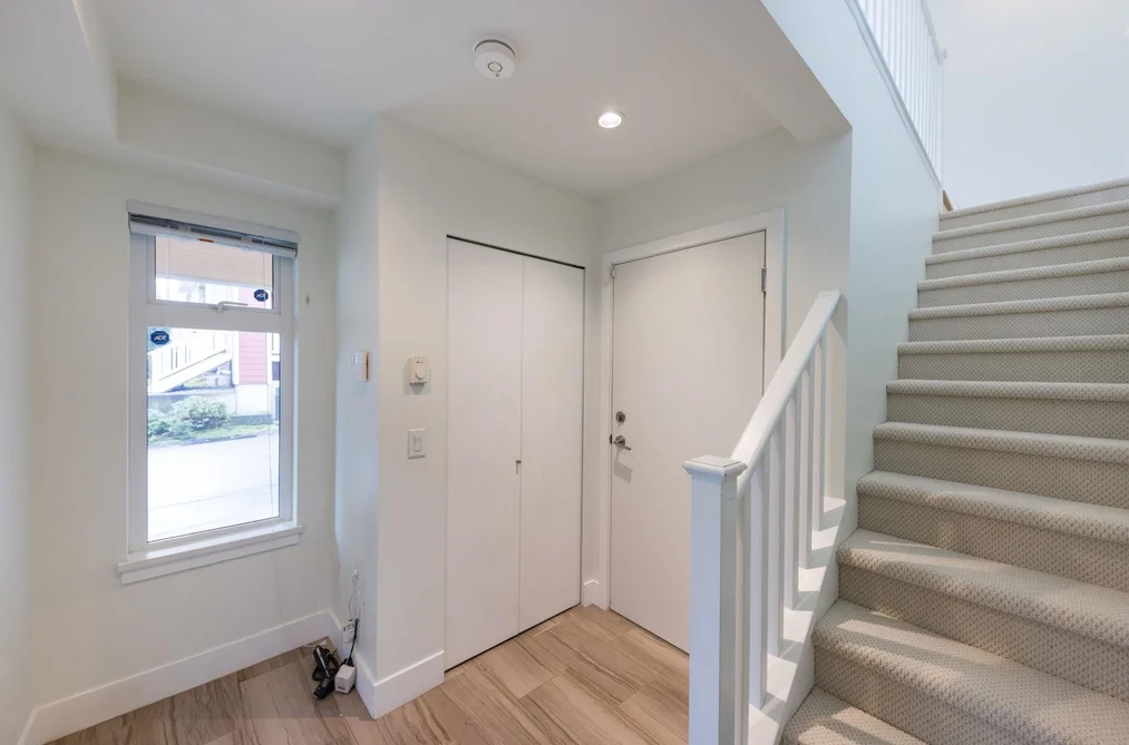 202 260 EWEN AVENUE, New Westminster BC V3M 0J1, New Westminster BC — Residential for Sale - Photo 4