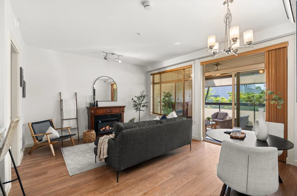 202 2860 TRETHEWEY STREET, Abbotsford BC V2T 0G5, Abbotsford BC — Residential for Sale - Photo 2