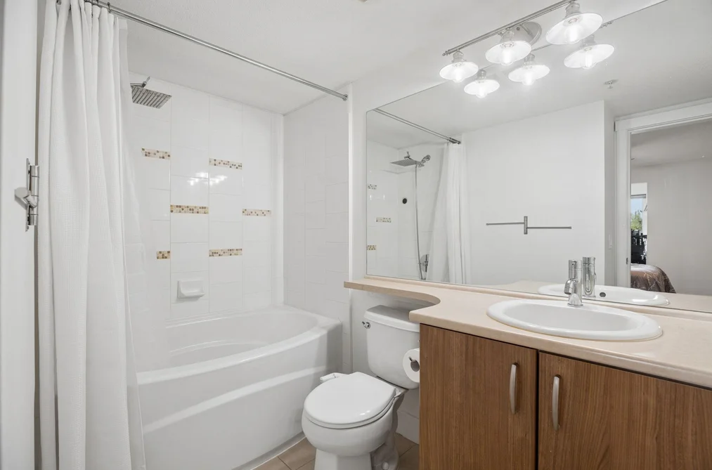 202 3082 DAYANEE SPRINGS BOULEVARD, Coquitlam, BC — Residential for Sale — Photo 23 of 34