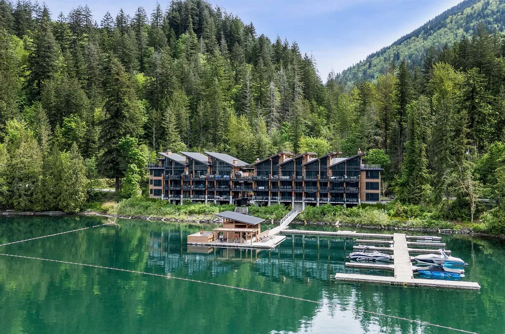 Condo for sale at 202 3175 Columbia Valley Road Chilliwack British Columbia - MLS: R3135832