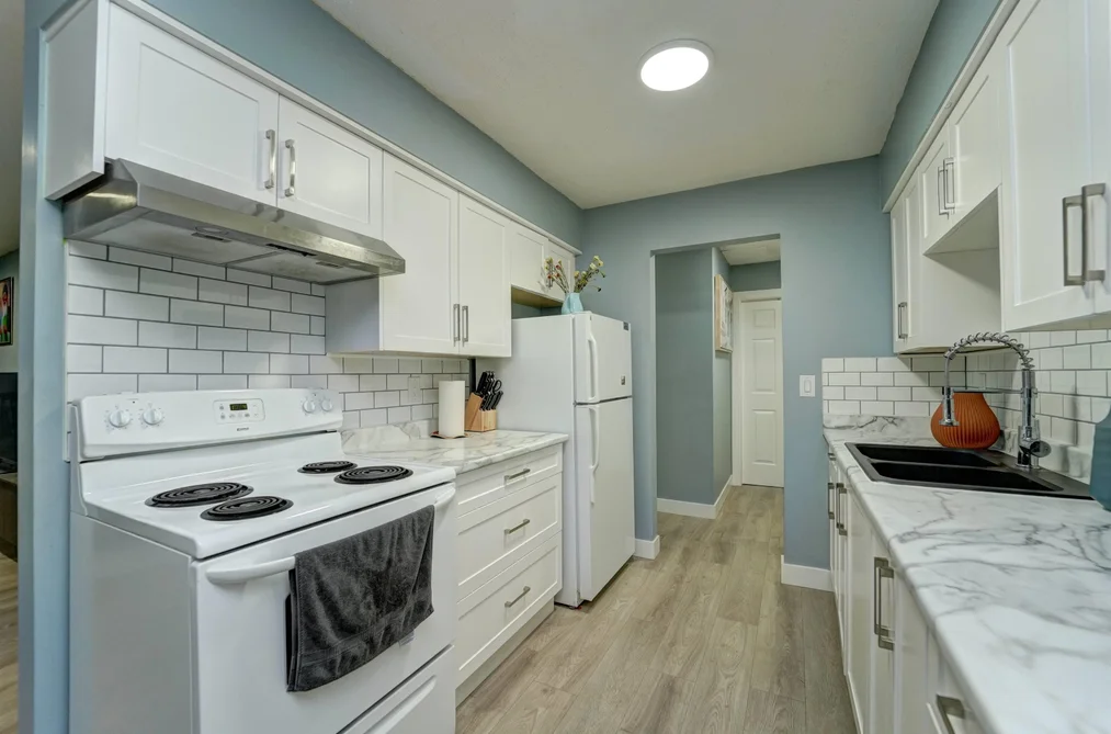 202 33450 GEORGE FERGUSON WAY, Abbotsford BC V2S 2L8, Abbotsford BC — Residential for Sale - Photo 5