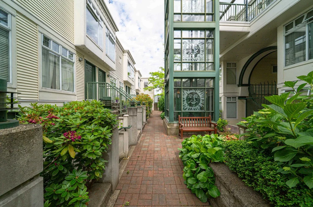 202 3727 W 10TH AVENUE, Vancouver BC V6R 2G5, Vancouver BC — Residential for Sale — Photo 37 of 40