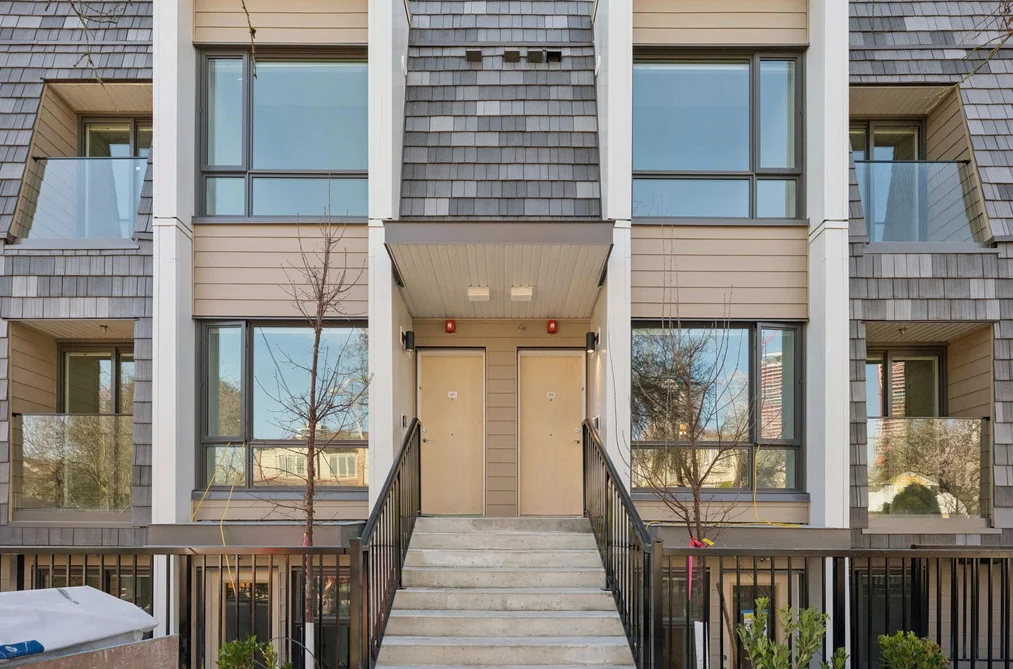 Townhouse for sale at 202 378 W 45th Avenue Vancouver British Columbia - MLS: R3097571