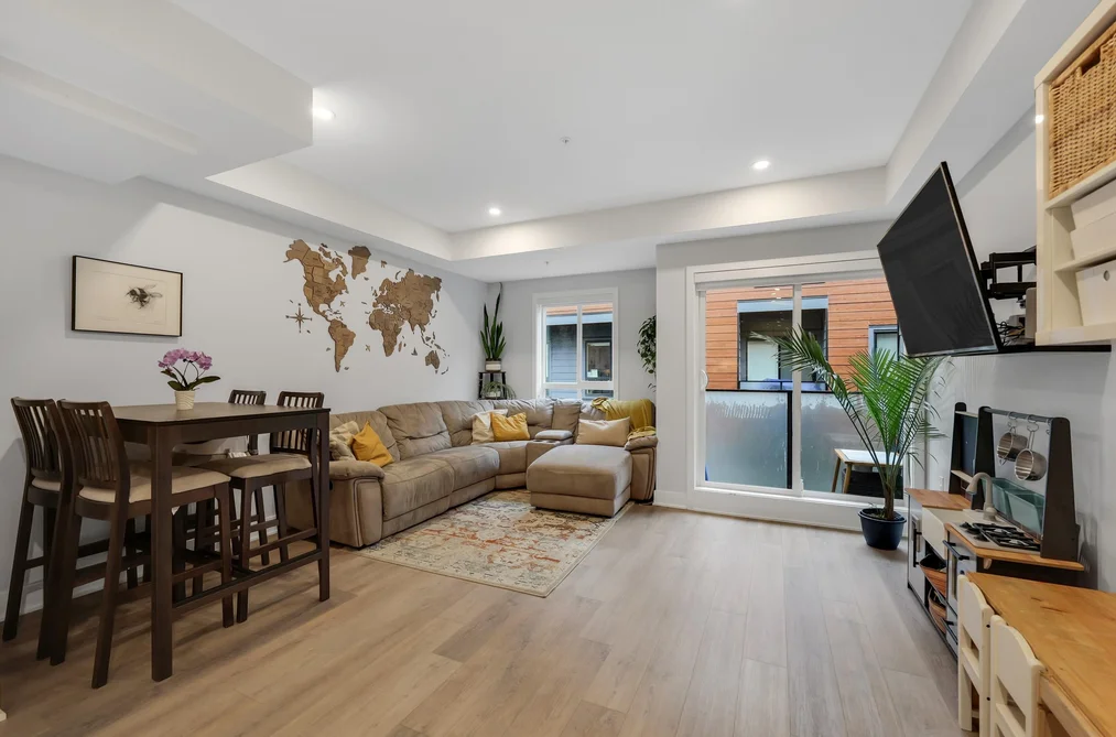 202 37842 THIRD AVENUE, Squamish BC V8B 1B0, Squamish BC — Residential for Sale - Photo 3