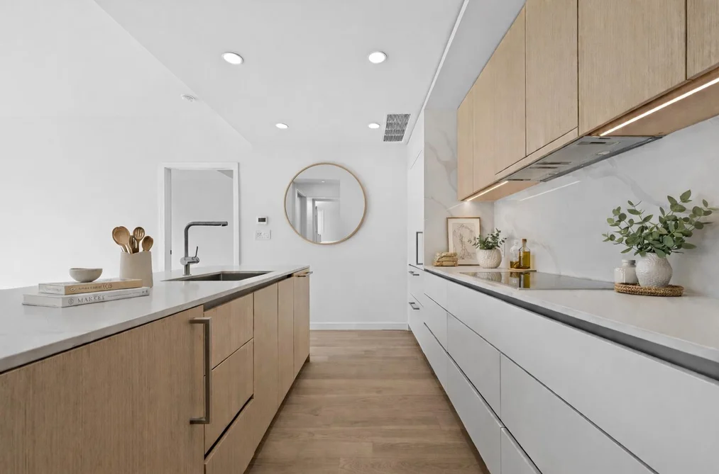 202 3963 UPLANDS WAY, West Vancouver BC V7S 0B6, West Vancouver BC — Residential for Sale - Photo 6