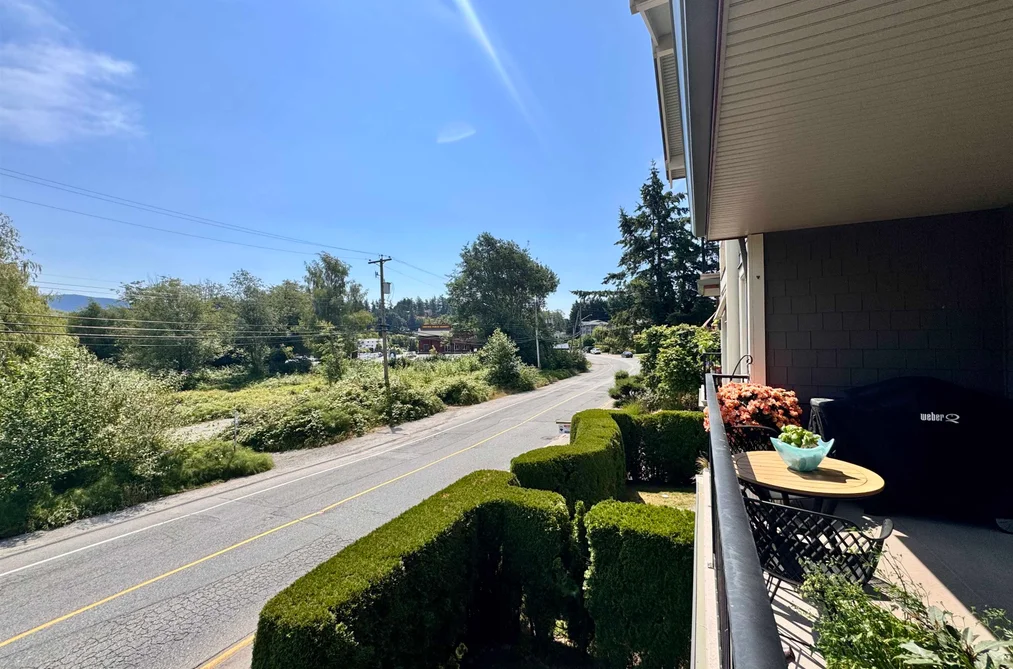 202 414 GOWER POINT ROAD, Gibsons, BC — Residential for Sale — Photo 12 of 25