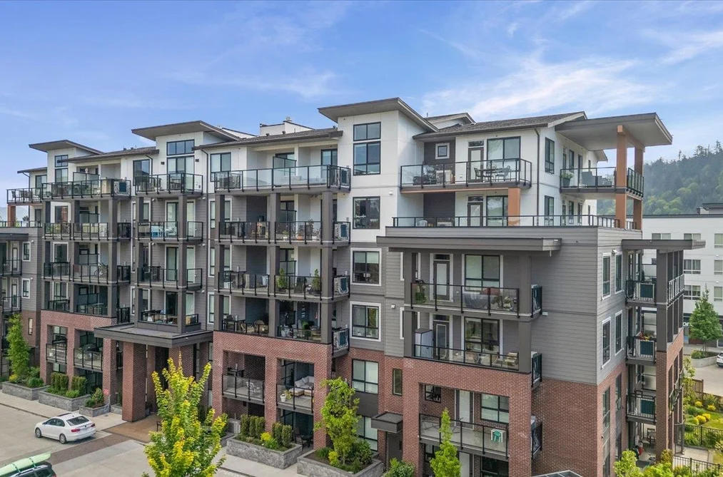 202 45511 CAMPUS DRIVE, Chilliwack BC V2R 6K8, Chilliwack BC — Residential for Sale - Photo 2
