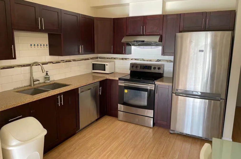 202 5655 INMAN AVENUE, Burnaby BC V6H 2M2, Burnaby BC — Residential for Sale - Photo 2