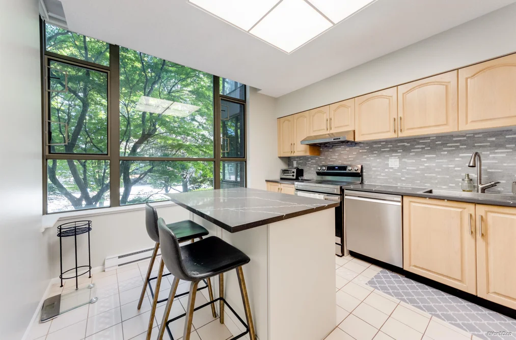 202 5885 OLIVE AVENUE, Burnaby BC V5H 4N8, Burnaby BC — Residential for Sale - Photo 3