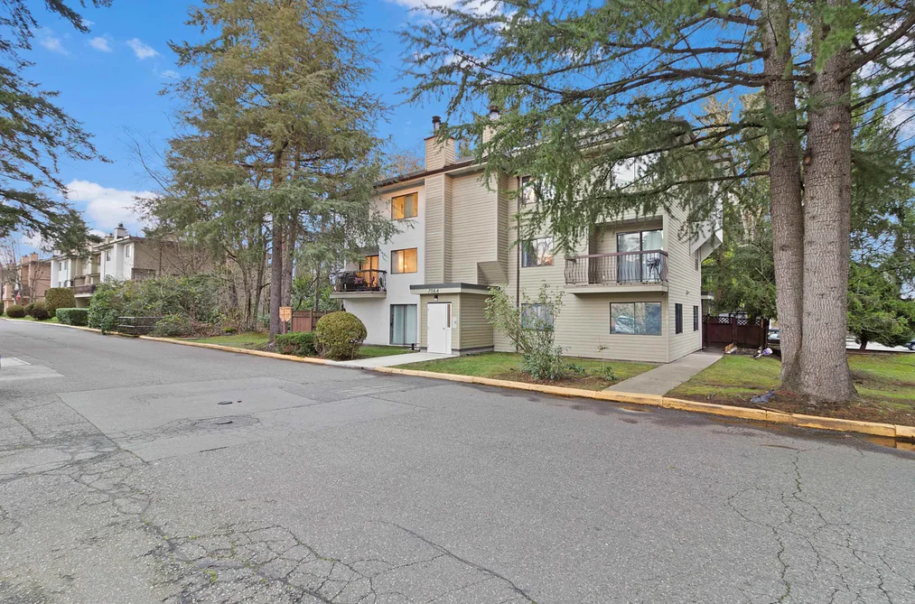 202 7064 133B STREET, Surrey BC V3W 7Z2, Surrey BC — Residential for Sale - Photo 2