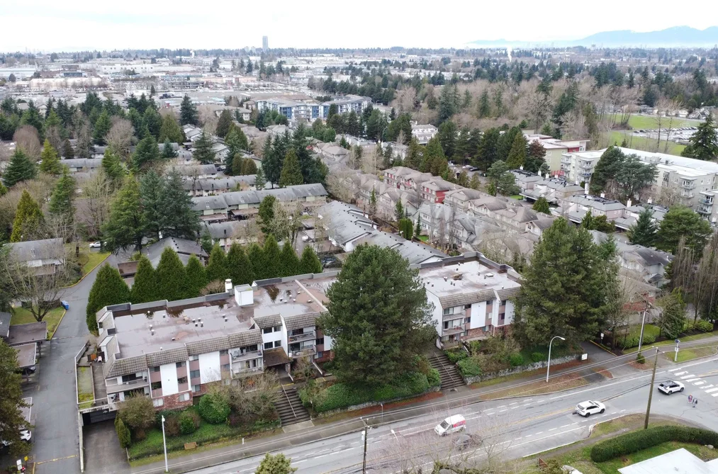 Condo for sale at 202 7473 140 Street Surrey British Columbia - MLS: R3123725
