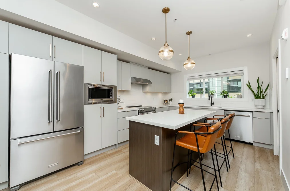 202 80 ELGIN STREET, Port Moody BC V3H 0M6, Port Moody BC — Residential for Sale - Photo 2